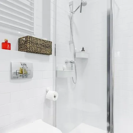 Apartament / Old Town - Sw.ducha דירה *
